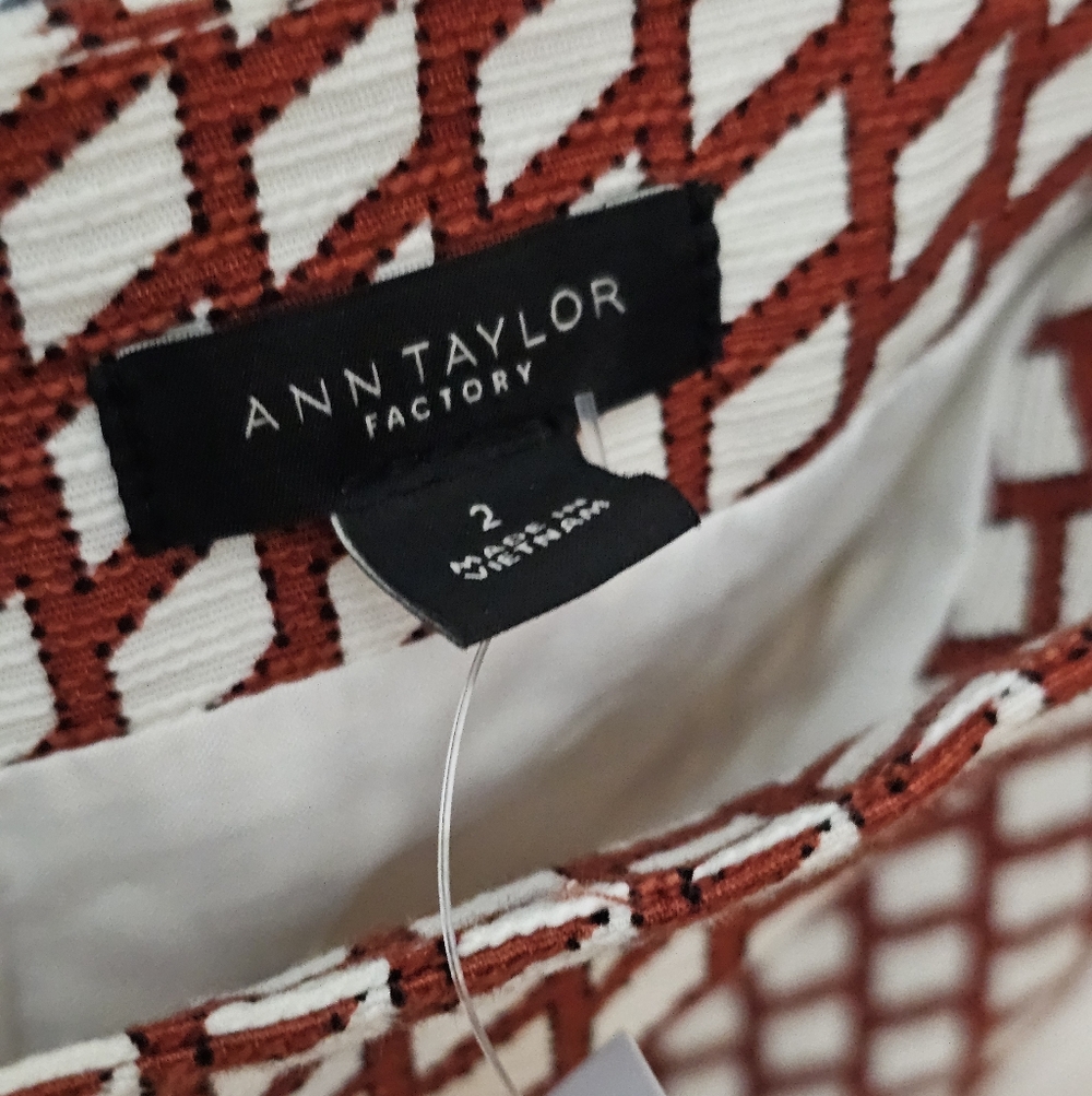 Pencil Skirt Ann Taylor 2 NWT - Picture 10 of 15